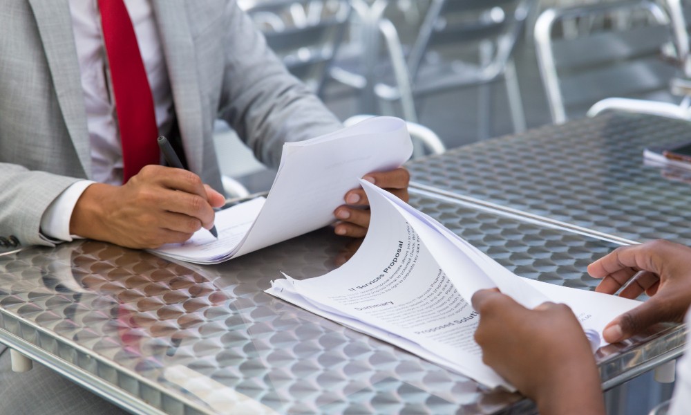 Cómo cumplir con las directivas de aeronavegabilidad en vuelos comerciales